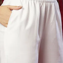 DIVASTRI Floral Printed Regular Gotta Patti Kurta with Trousers & With Dupatta image 2