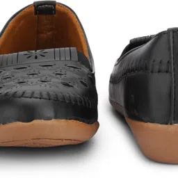 skoll Women Bellies Sandal image 2