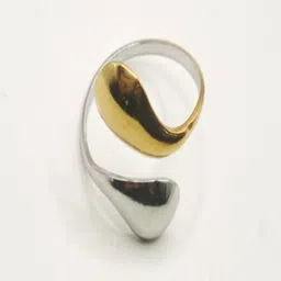 SAPRAA TRENDS Gold-Plated Stainless Steel Finger Ring image 5