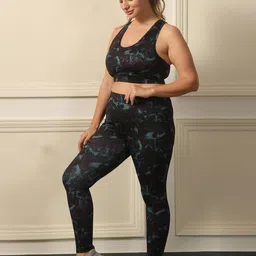 Soie Printed Sports Bra & Leggings Co-Ords image 4