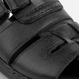 Mochi Men Textured Leather Fashion image 3