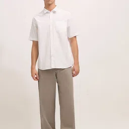 Espanshe Men Relaxed Straight Leg Trousers image 4
