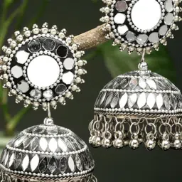 ISLANA Circular Drop Earrings image 3