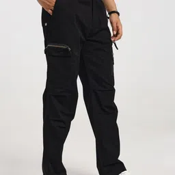 SAINT JONES Men Original High-Rise Cotton Cargos Trouser image 2