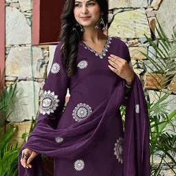 SANISA Floral Embroidered Straight Thread Work Kurta With Trouser & Dupatta-picture-30