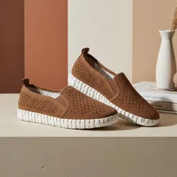 EZOK Women Leather Loafers for Daily Wear with Cushioned Insole and Strong Grip-image-14