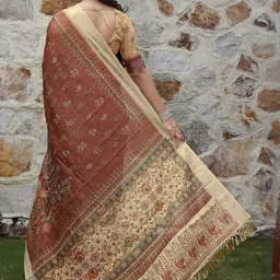 Mitera Women Ethnic Motifs Printed Zari Saree image 2