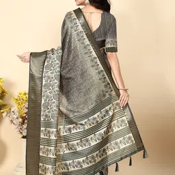 SSHAGUN LIFESTYLE Floral Printed Zari Bandhani Saree image 3