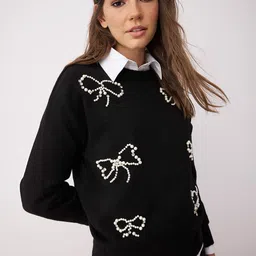 Trendyol Women Embroidered Pullover Sweaters with Embellished Detail-image-81