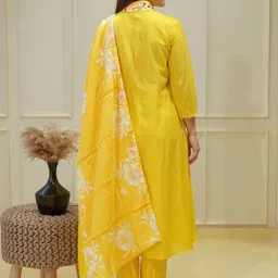 MEHARIKA Women Floral Embroidered Panelled Thread Work Kurta with Trousers & With Dupatta image 2