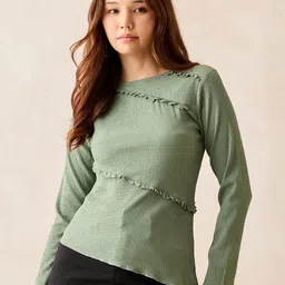 Outzidr Women Textured Assymetric Hem Knit Top image 3