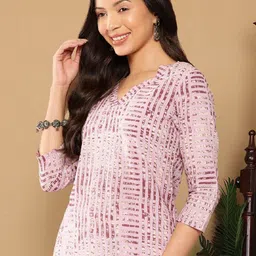 Varanga Abstract Printed Cotton A Line Kurta image 2