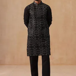 Jompers Men Geometric Printed Kurta with Pyjama-picture-14