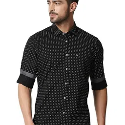 Basics Men Relaxed Fit Spread Collar Floral Printed Cotton Casual Shirt-picture-24