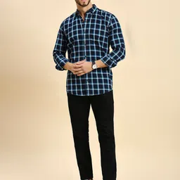 HJ HASASI Spread Collar Cotton Tartan Checked Slim Fit Opaque Casual Shirt image 5