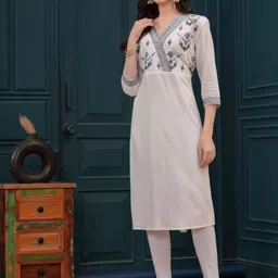 JC4U Floral Embroidered V Neck A Line Kurta-picture-33