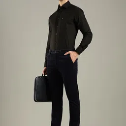 Tommy Hilfiger Men Solid Relaxed Fit Mid Rise Formal Trousers-picture-31