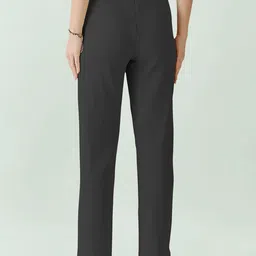 Dream Beauty Fashion Women Straight Fit High-Rise Easy Wash Pleated Trousers image 5