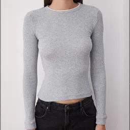 Trendyol Women Ribbed Round Neck Full Sleeves Fitted Crop Top image 3