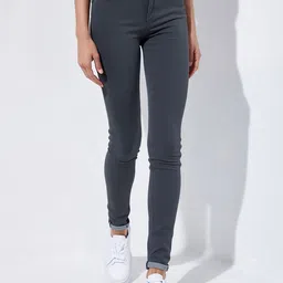 4WRD by Dressberry Women Slim Fit Low-Rise Cotton Stretchable Jeans-picture-10