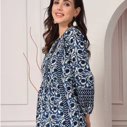 rijhari Casual Regular Sleeves Printed Women Dark Blue Top image 3