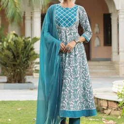 HouseOfCommon Women Floral Printed Patchwork Pure Cotton Kurta with Trousers & Dupatta-image-27