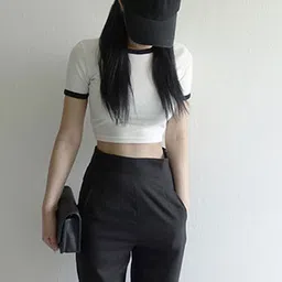 LULU & SKY Crop Top image 5