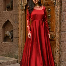 Vinya Maxi Dress image 5