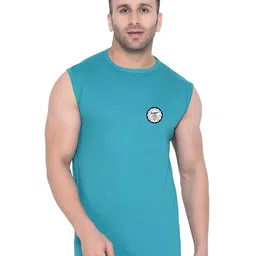 Blisstone Men Solid Round Neck Slim Fit T-shirt-picture-32