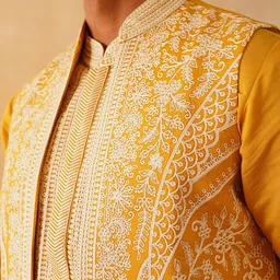 Jompers Men Regular Thread Work Kurta with Trousers image 4