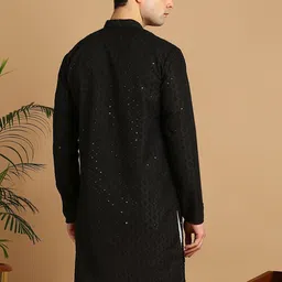 CHARLOTTE GRACIOUS Men Ethnic Motifs Embroidered Chikankari Kurta image 4