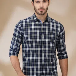 Parx Men Spread Collar Tartan Checked Cotton Slim Fit Casual Shirt-image-92