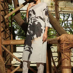 QISSA Women Floral Printed Regular Kurta with Trousers-image-87