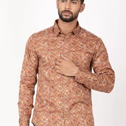 Indian Terrain Men Classic Fit Floral Printed Spread Collar Pure Cotton Casual Shirt-picture-25