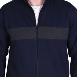 RELIGHT WEARS Men Colourblocked Mock Collar Breathable Sweatshirt & Trousers Tracksuit image 4