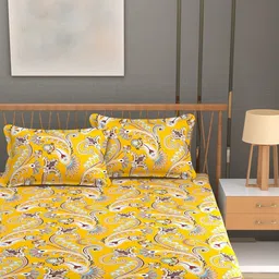 LA VERNE Yellow 110 TC Bedsheet with 2 Pillow Covers image 3