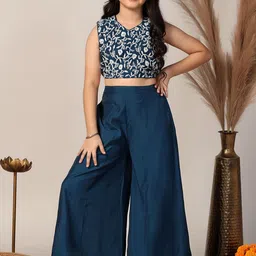 FASHION DREAM Embroidered Top with Palazzos-picture-2