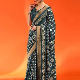 Mitera Ethnic Motifs Zari Silk Blend Sungudi Saree image 2