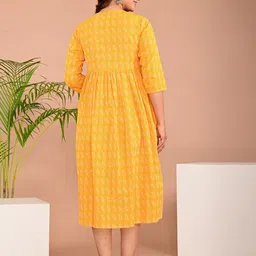 Marudhara Printed Maternity Fit & Flare Zip Closure Dress image 2