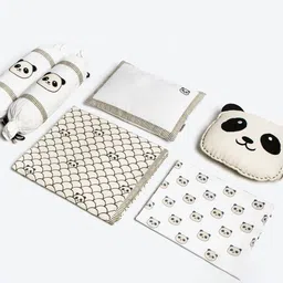 Masilo Infants Black & White Peekaboo Panda Printed Organic Cotton Mini Cot Bedding Set image 2