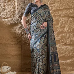 Mitera Ethnic Motifs Silk Blend Dabu Saree-picture-18