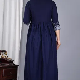 jh fashion Women Viscose Rayon Kurta Pant Set image 2