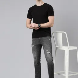 CINOCCI Men Slim Fit Mildly Distressed Light Fade Stretchable Jeans image 4