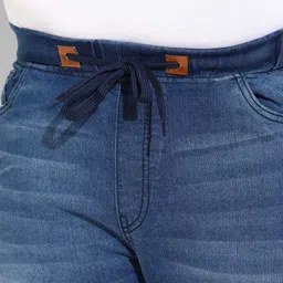 Instafab Plus Men Plus Size Relaxed Fit Mid Rise Light Fade Stretchable Jeans image 5