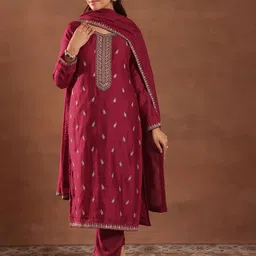 libas Women Silk Blend Kurta Pant Dupatta Set image 5