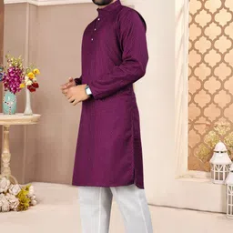 foxdx Men Solid Viscose Rayon Straight Kurta image 4
