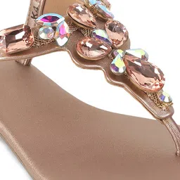 Mochi Fashion image 4