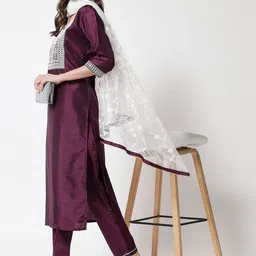 VredeVogel Women Purple Kurta with Trousers & With Dupatta image 2