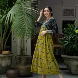 dmprsn Women Floral Print Viscose Rayon Anarkali Kurta image 2