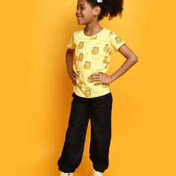 V-Mart Girls Garfield Printed Cotton T-shirt image 3